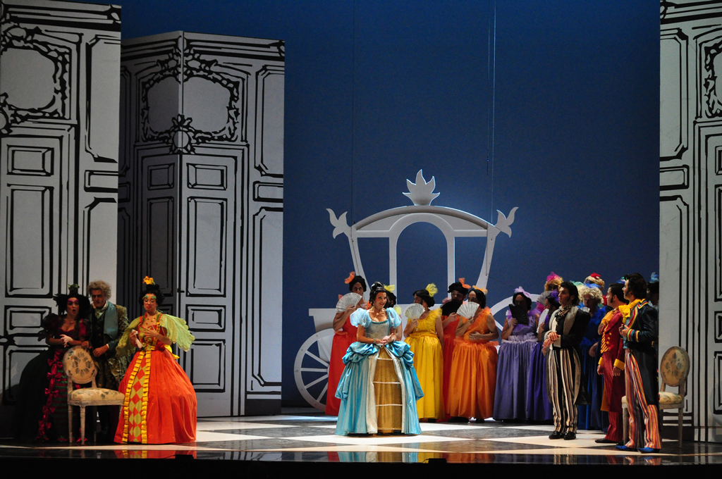 Daniela Pini (Angelina). Teatro Verdi di Sassari. © Sebastiano Piras