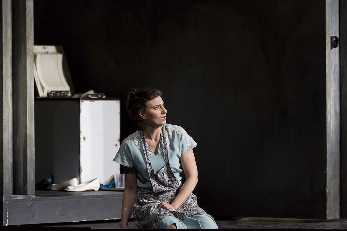 Daniela Pini (Angelina). Teatro Regio di Torino. © Ramella&Giannese - Edoardo Piva