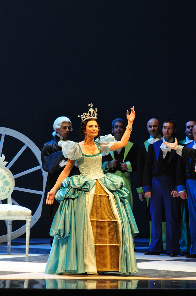 Daniela Pini (Angelina). Teatro Verdi di Sassari. © Sebastiano Piras